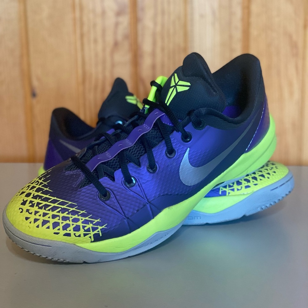 Nike Zoom Kobe Venomenon 4 - Purple/Volt